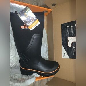 Rubber MUDTRAK Soft Toe Boots